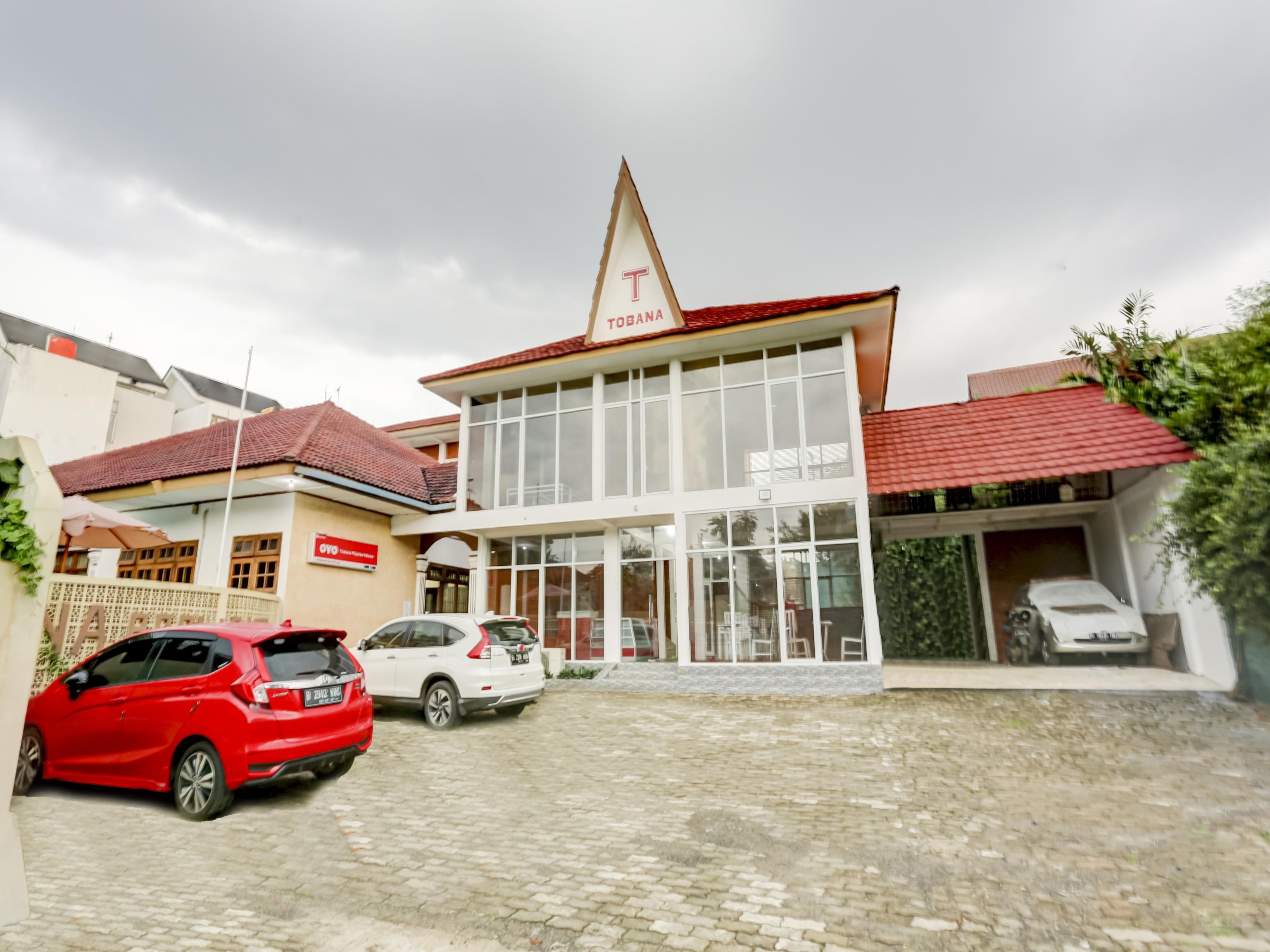 Oyo 90066 Tobana Pejaten House Джакарта Экстерьер фото